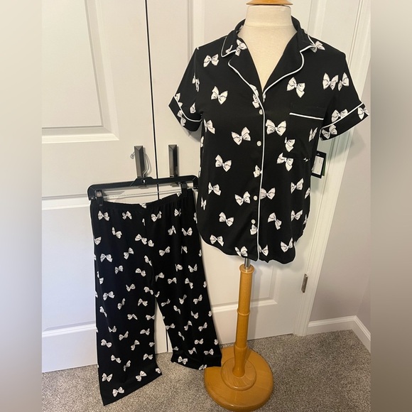 kate spade Other - Kate Spade Black and White Bow Tie Short Sleeve 2 Piece Pajama Set Sz S NWT